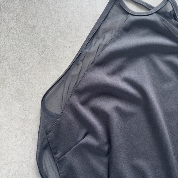 Elegant Black Women's Dress - Picture 2 of 4